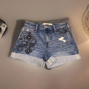 Hollister Women's Blue Denim Boyfriend Shorts Size 1/25 Floral High Rise